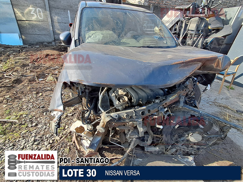 NISSAN VERSA