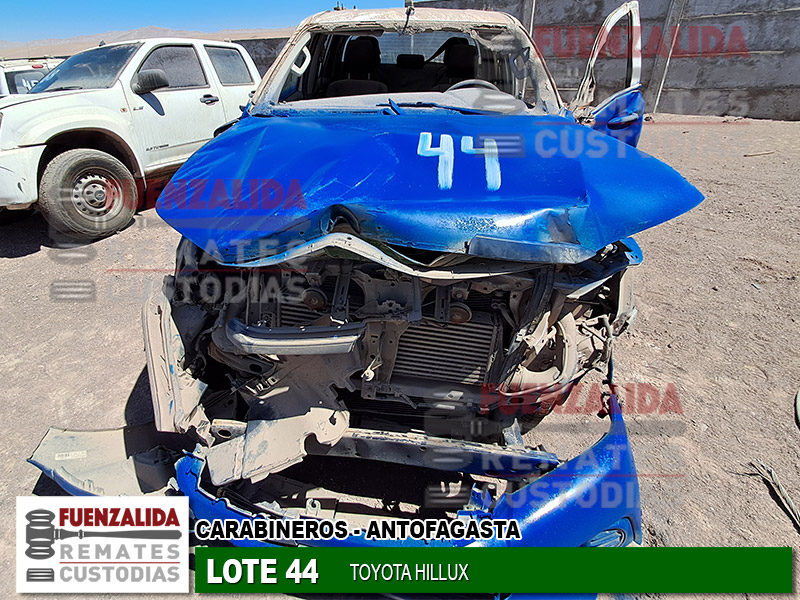 TOYOTA HILUX 4X4