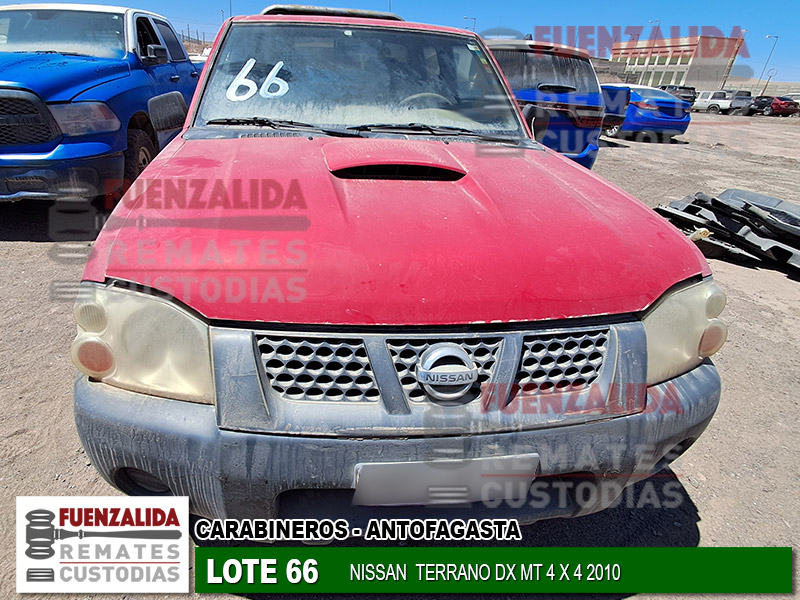NISSAN TERRANO 4 x 4