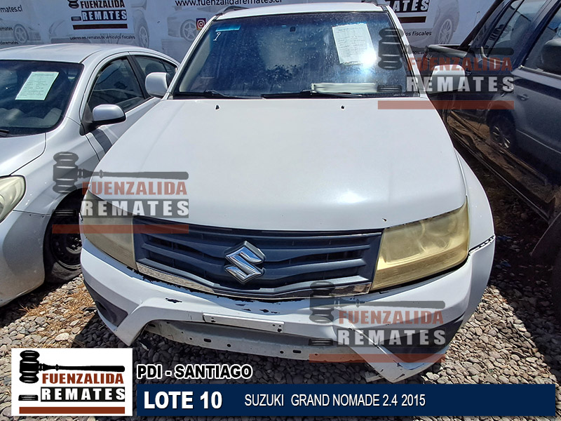SUZUKI GRAND NOMADE 2.4 2015
